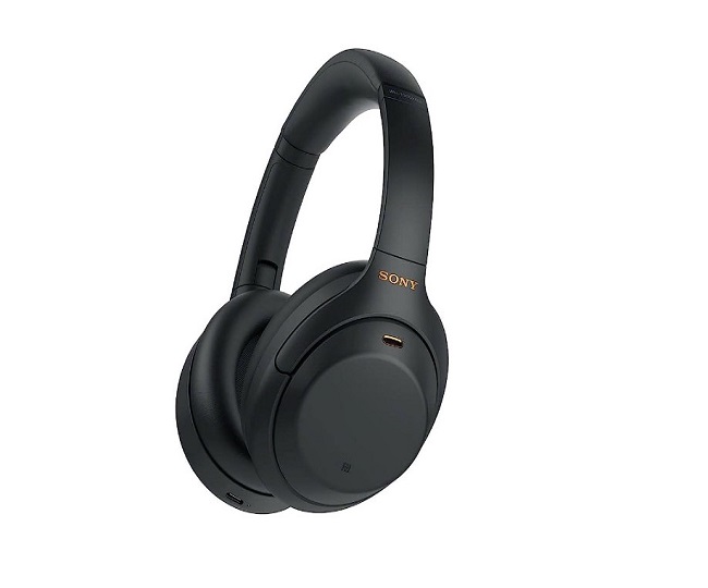 Earbuds Vs Headphones Select For Better Sound And Power On Your Ears